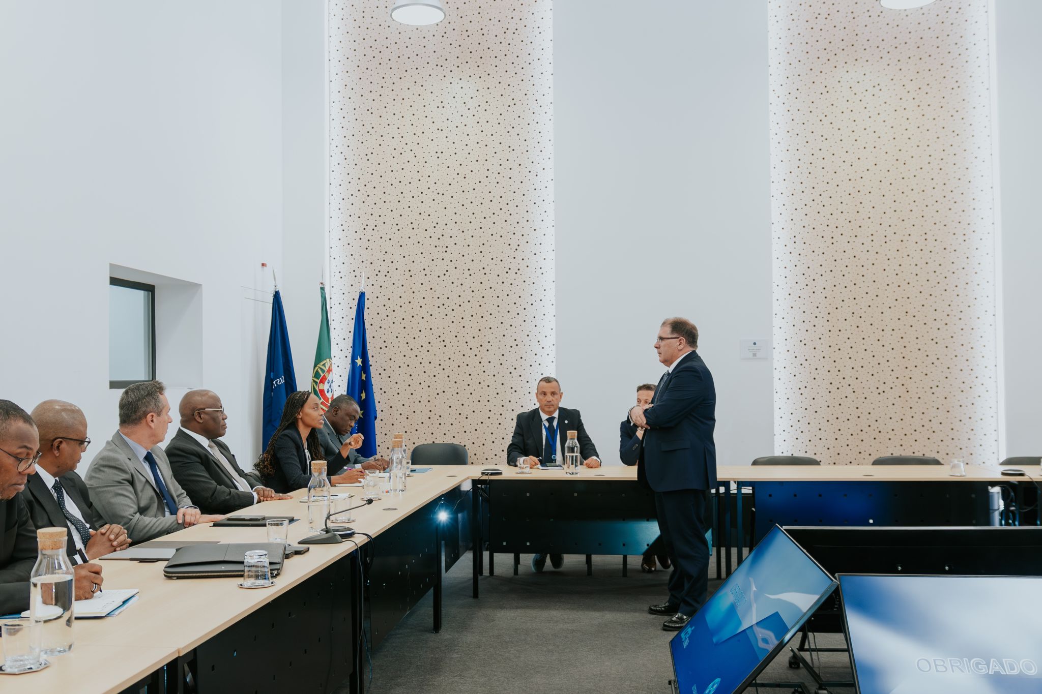 Cooperação internacional em matéria de segurança