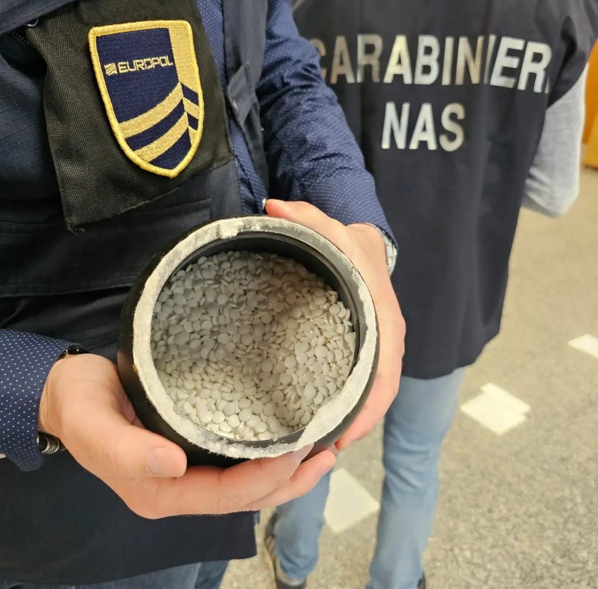 Europol contra o crime farmacêutico, apreende cerca de 33 Milhões de euros de medicamentos falsificados